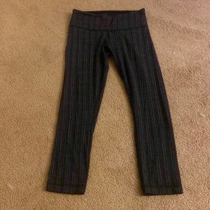 Lululemon leggings. Patterned. Size 2. Black/Grey pattern coloured.